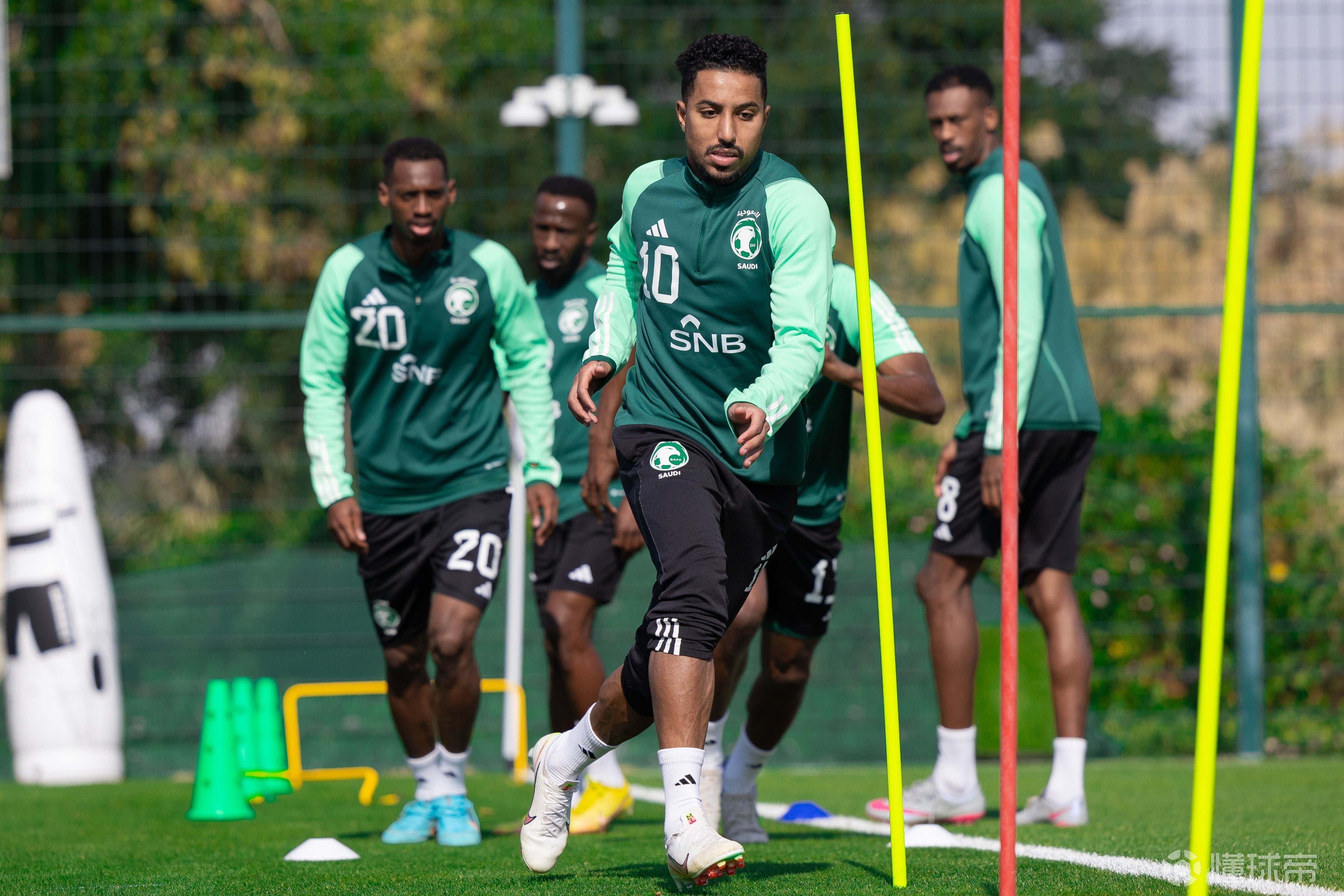 沙特球队在亚冠赛场上崭露头角 沙特球队在亚冠赛场上崭露头角