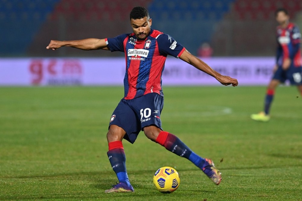 西亚球队在国际赛事中发挥出色 西亚球队在国际赛事中发挥出色