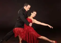 探戈队球员球风硬朗,略胜一筹夺胜 探戈队球员球风硬朗,略胜一筹夺胜