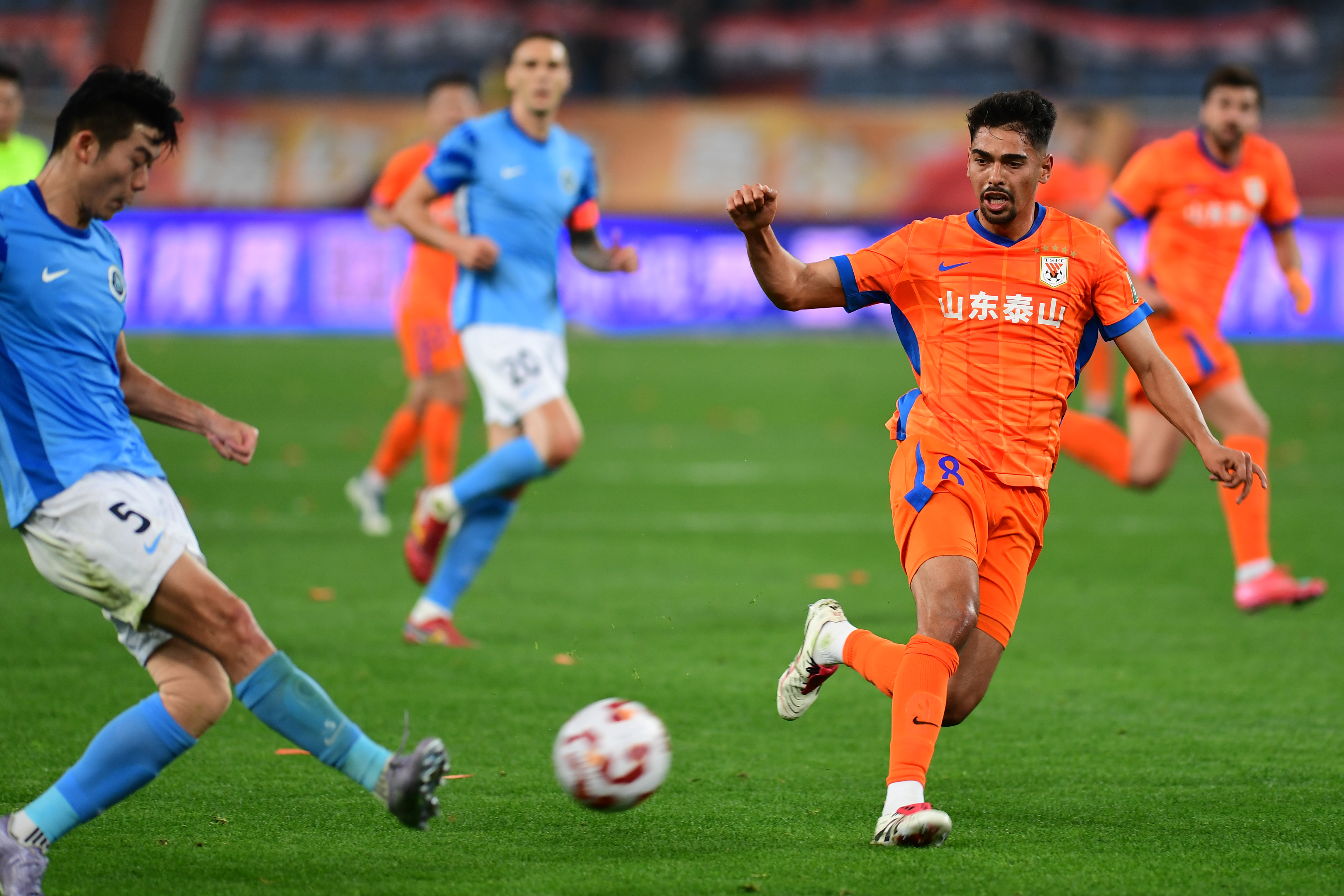 中国顶级足球联赛新赛季掀开序幕 中国顶级足球联赛新赛季掀开序幕